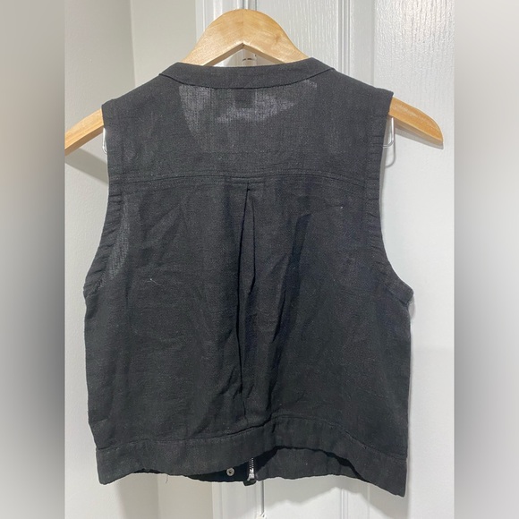 Forever 21 Black Armhole Crop top - Picture 2 of 2